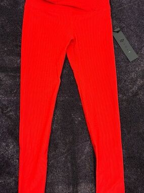 Noli Yoga Wrap Rib Legging – Chili Red | Size Small | NWT
